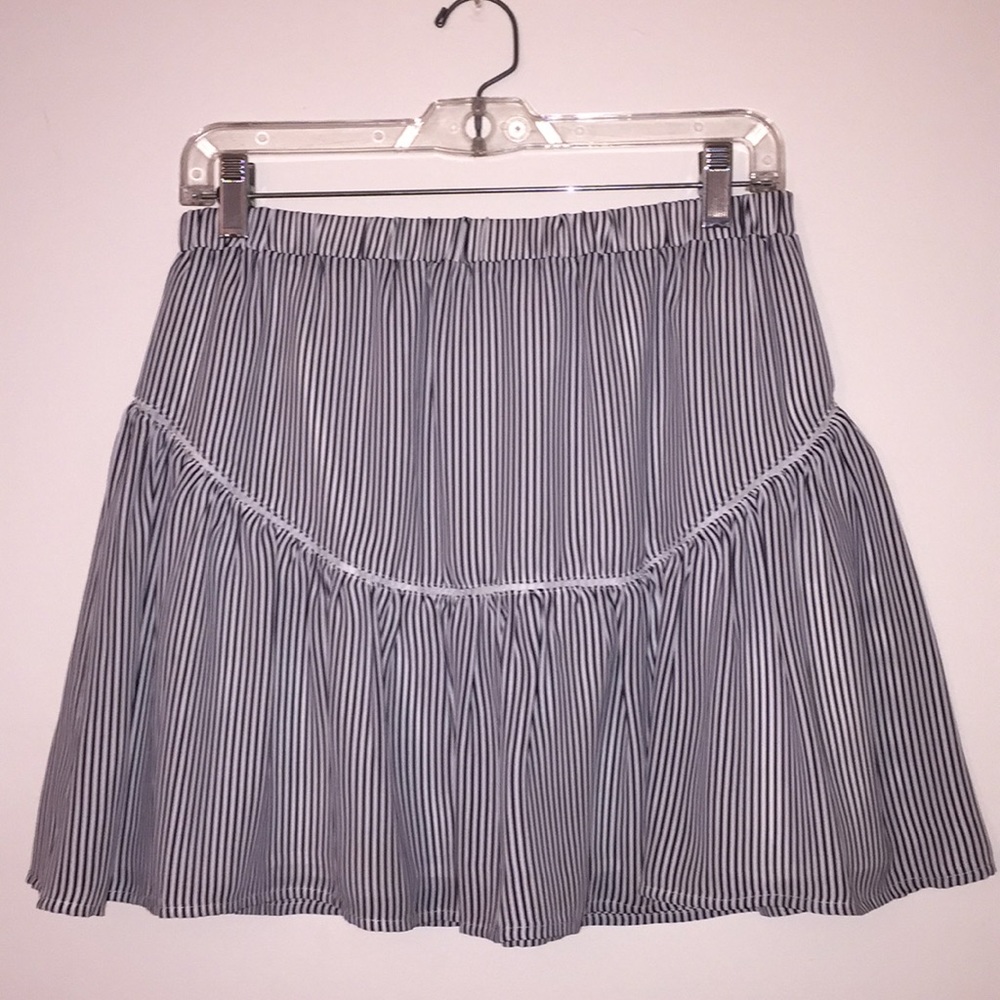 Banana Republic black & white striped mini skirt